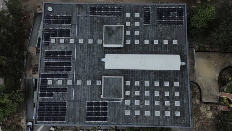Fotovoltická elektráreň 91,35 kWp na streche – Martin (Energovision), záber 1