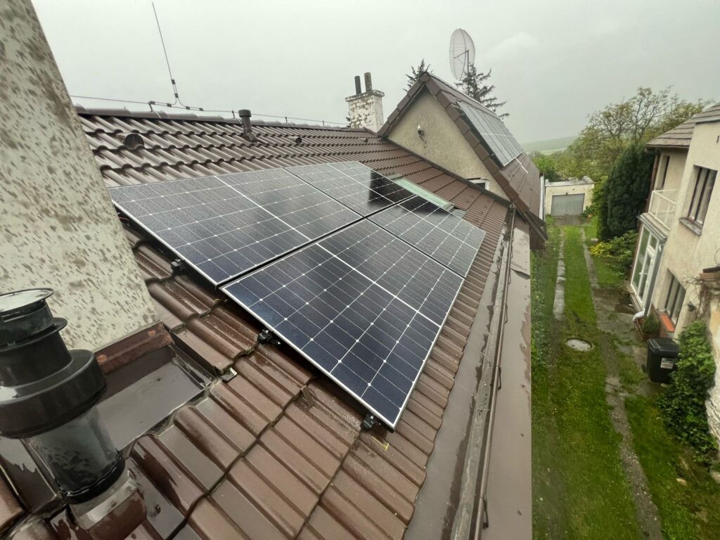 Fotovoltaika - zelené riešenie, ktoré šetrí financie.