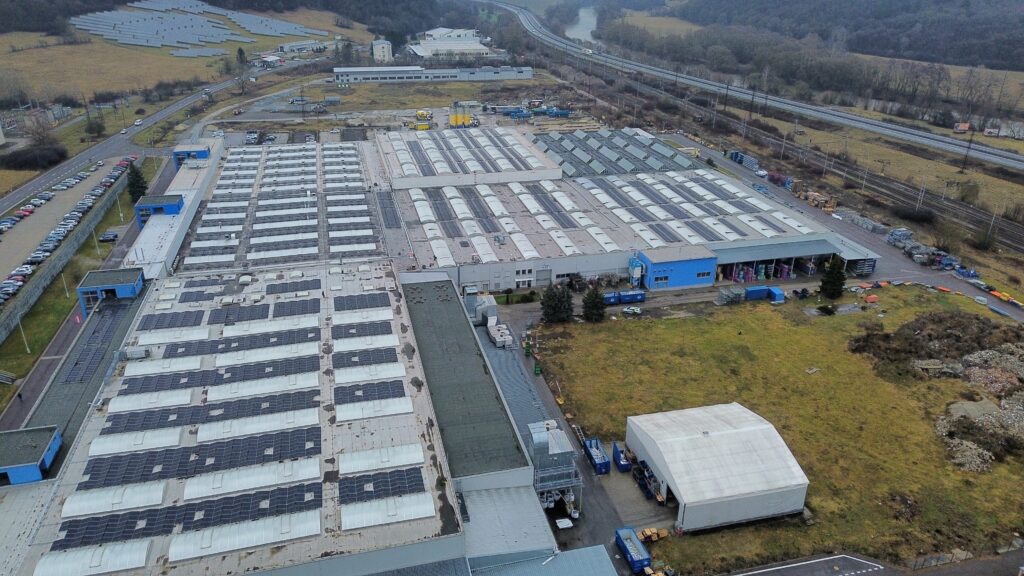 Fotovoltaická elektráreň na streche Neuman Aluminium Industries Žarnovica