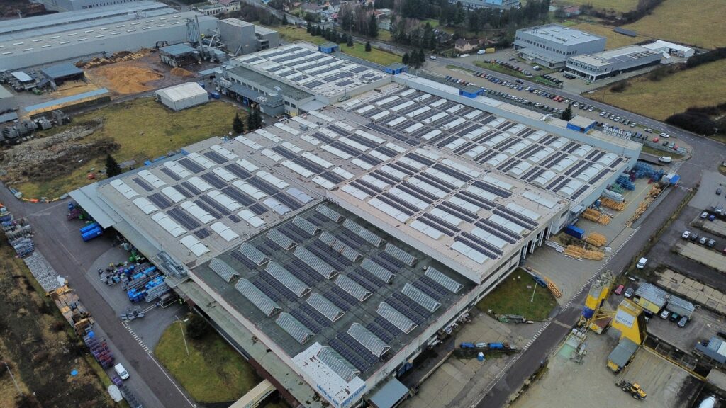 Priemyselný areál s fotovoltaikou Neuman Aluminium Žarnovica