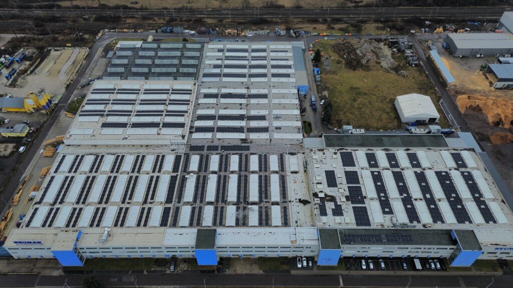 Fotovoltaická elektráreň na streche priemyselnej haly Žarnovica