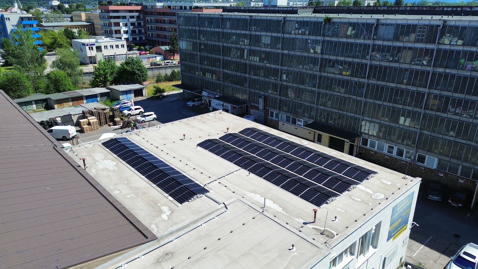 Fotovoltická elektráreň 31,04 kWp na streche – Žilina (Energovision), záber 1