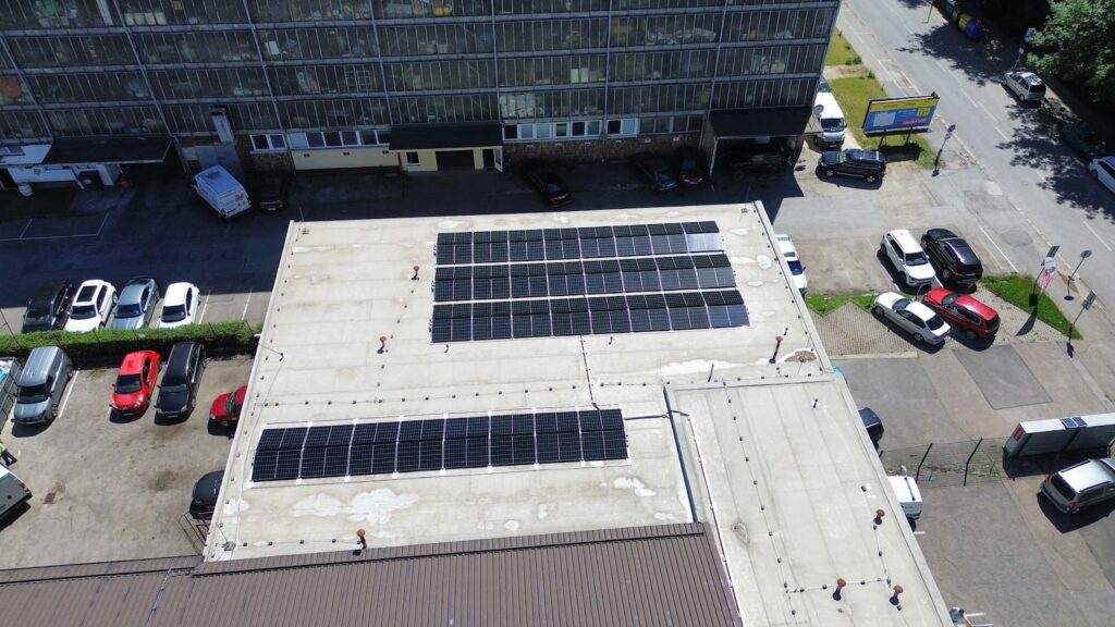 Fotovoltická elektráreň 31,04 kWp na streche – Žilina (Energovision), záber 4
