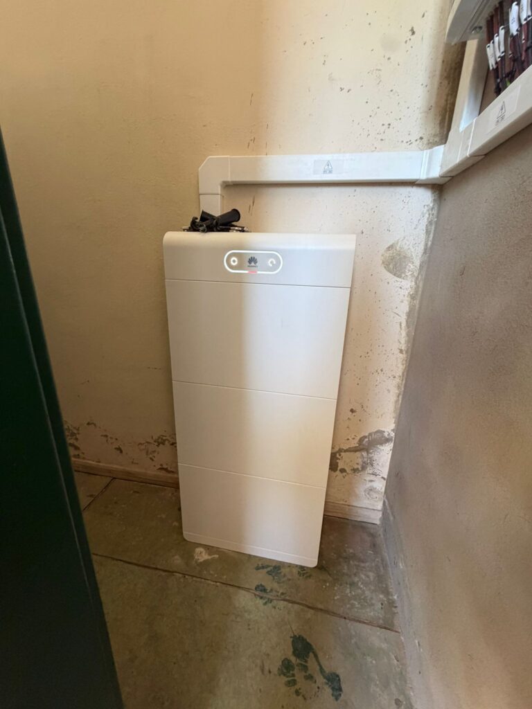 Fotovoltická elektráreň 31,04 kWp na streche – Žilina (Energovision), záber 7