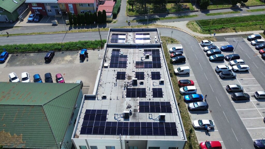 Fotovoltická elektráreň 34,2 kWp na streche – Vranov nad Topľou (Energovision), záber 4