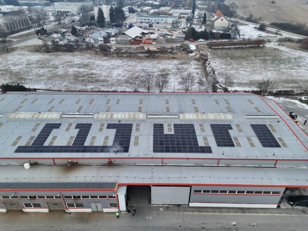 Fotovoltická elektráreň 55,29 kWp na streche – Modra (Energovision), záber 4