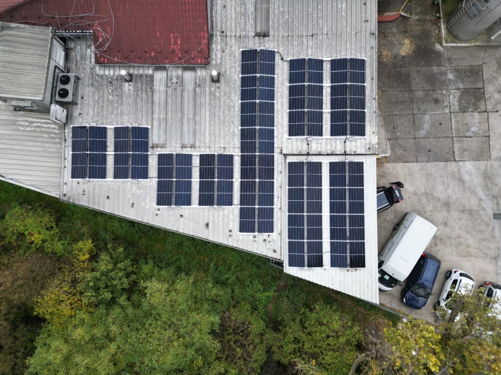 Fotovoltická elektráreň 103,96 kWp na streche – Senica (Energovision), záber 4